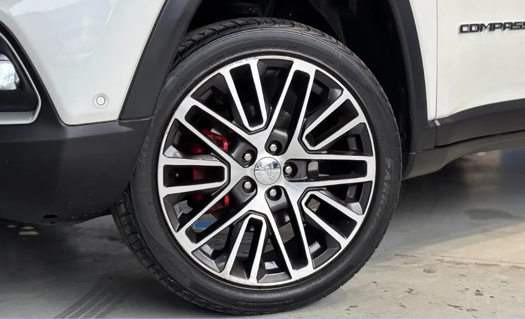 Jeep Compass 2022, foto 7 de 8
