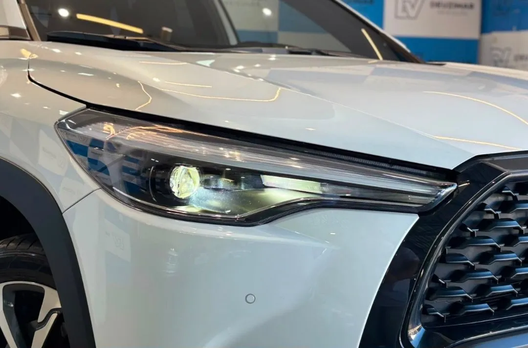 Toyota Corolla Cross 2023, foto 7 de 8