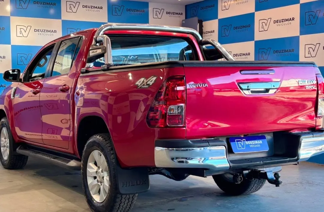Toyota Hilux 2018, foto 2 de 8