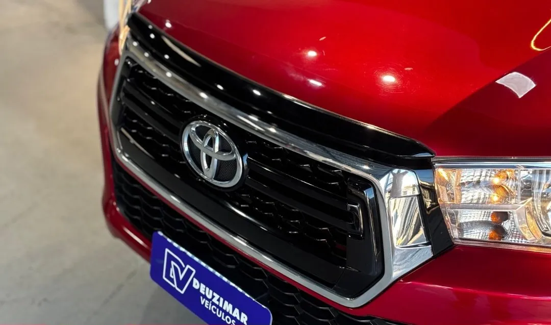 Toyota Hilux 2019, foto 3 de 8