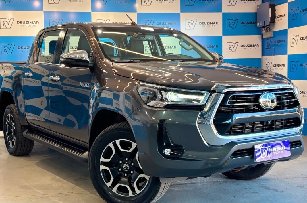 Toyota Hilux 2023, foto 1 de 8
