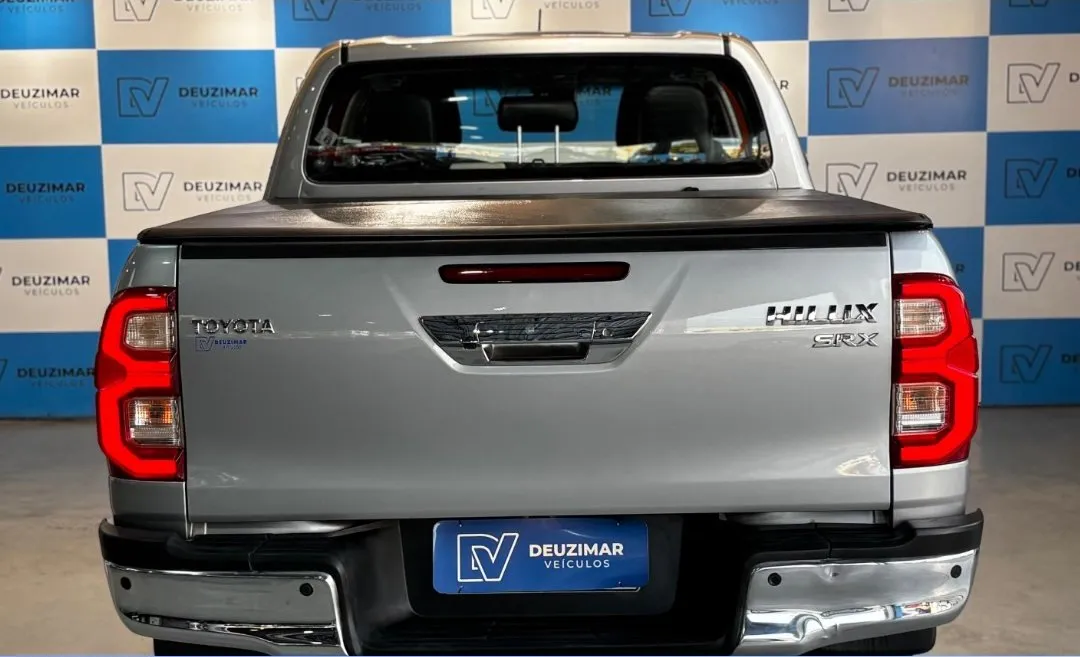 Toyota Hilux 2024, foto 4 de 8