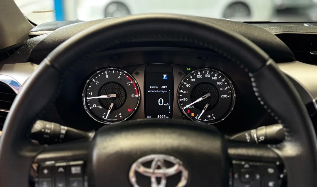 Toyota Hilux 2025, foto 8 de 8