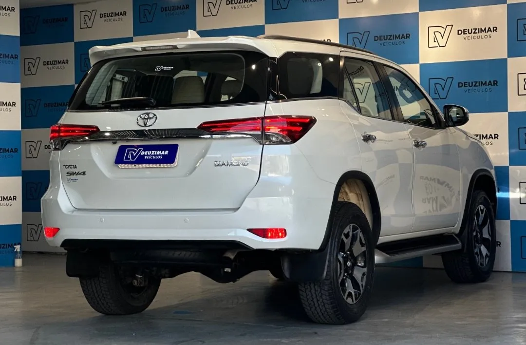 Toyota SW4 2020, foto 2 de 8